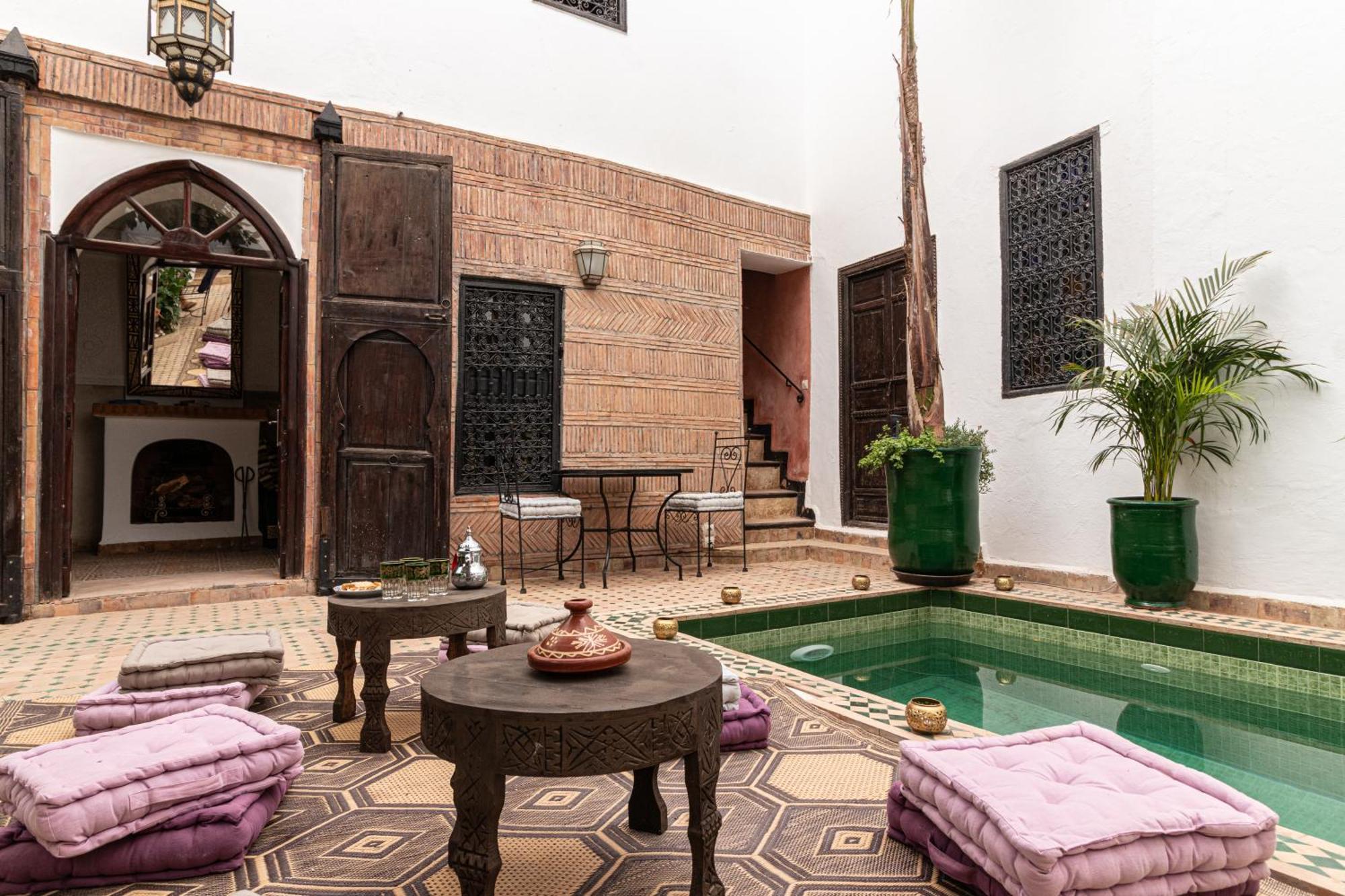 Guest house Ayada